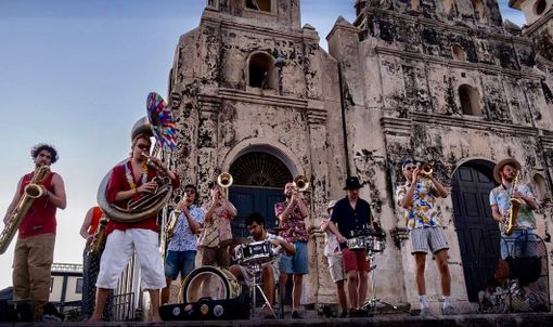 Da Leòn a Granada: città coloniali, vulcani e rivoluzione