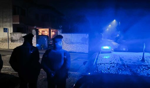 Lonate sotto i riflettori nazionali: il paese si stringe attorno alla famiglia di Jonathan. «Non possiamo vivere nel timore costante di rientrare a casa»