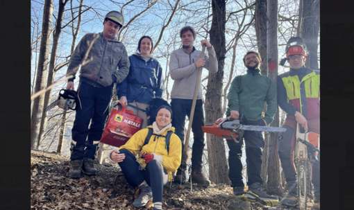 FOTO. Una domenica di lavoro per la manutenzione dei sentieri con gli Amici del Campo dei Fiori FOTO. Una domenica di lavoro per la manutenzione dei sentieri con gli Amici del Campo dei Fiori