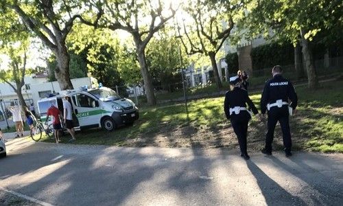 Gavirate, aperta una raccolta fondi per la famiglia del ragazzo ferito nell'incidente al Lido: «Sei forte, torna con noi presto» Gavirate, aperta una raccolta fondi per la famiglia del ragazzo ferito nell'incidente al Lido: «Sei forte, torna con noi presto»