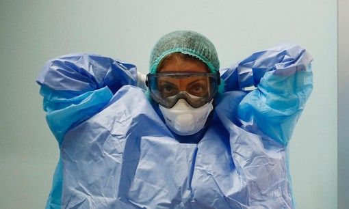 Covid-19, in Italia oggi 21.994 contagi. In Lombardia 5.035 nuovi casi. In Campania +2.761 e in Piemonte +2.458 Covid-19, in Italia oggi 21.994 contagi. In Lombardia 5.035 nuovi casi. In Campania +2.761 e in Piemonte +2.458