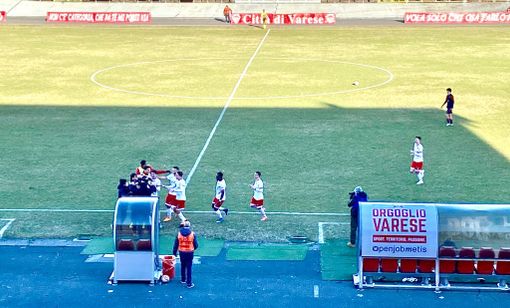 Il Varese sfata il tabù del Franco Ossola (1-0), la scalata salvezza continua