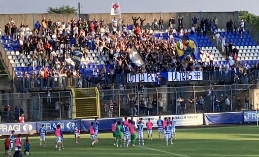 Dottor Jekyll e Mister Hyde: la Pro Patria a due facce esalta lo “Speroni”. Con i suoi ragazzi protagonisti Dottor Jekyll e Mister Hyde: la Pro Patria a due facce esalta lo “Speroni”. Con i suoi ragazzi protagonisti