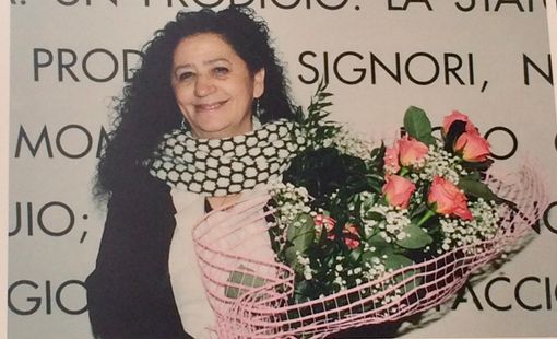 La foto sul cartello voluto dal Comune di Busto