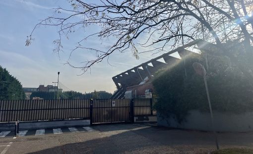 Genitori chiedono i danni al Comune di Busto per la piscina Genitori chiedono i danni al Comune di Busto per la piscina