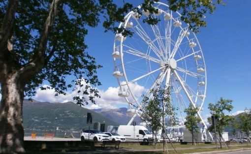 A Luino una ruota panoramica sul Lago Maggiore. Sabato l’inaugurazione A Luino una ruota panoramica sul Lago Maggiore. Sabato l’inaugurazione