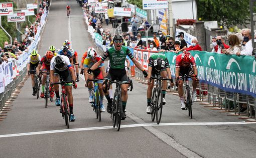 Junores, Borsarini vince la Piccola Tre Valli Varesine. Applausi alla Binda per una giornata perfetta Junores, Borsarini vince la Piccola Tre Valli Varesine. Applausi alla Binda per una giornata perfetta