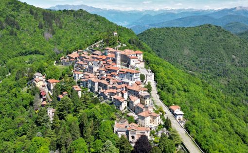Cultura e natura: al Sacro Monte l’esperienza sensoriale del Sensibilia Festival 2025 Cultura e natura: al Sacro Monte l’esperienza sensoriale del Sensibilia Festival 2025