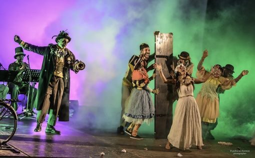 Arriva a Varese “On the road - Fellini2”, la nuova creazione di Teatro Blu Arriva a Varese “On the road - Fellini2”, la nuova creazione di Teatro Blu