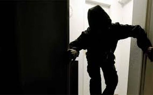 Marnate, ladri in azione all'Epifania: due case “visitate” e bottino di gioielli