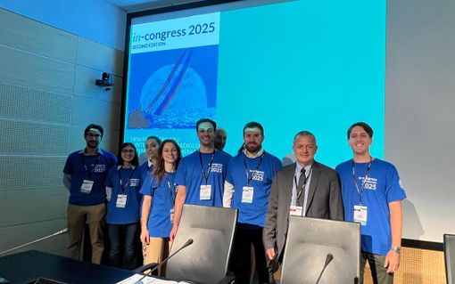 Massimo Venturini e giovani specializzandi Massimo Venturini e giovani specializzandi