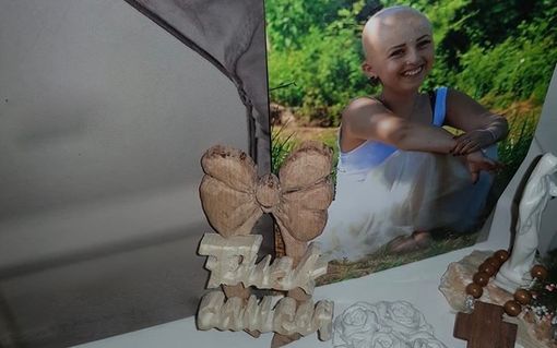 La vittoria più bella di Daniele: una scultura in legno per ricordare Erika