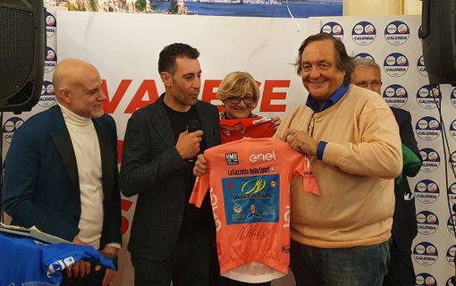 Farioli a Varese in “maglia rosa”: «Noi siamo per lo sport e la buona politica»