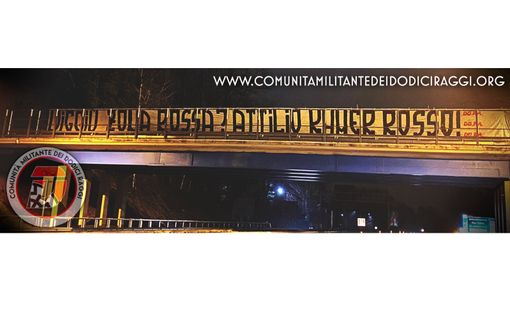 Striscione di 30 metri sull'A8 contro il Governatore della Lombardia