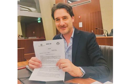 Licata (Italia Viva): «Approvata all’unanimità la mia proposta di istituire il patentino digitale per i ragazzi delle scuole medie»