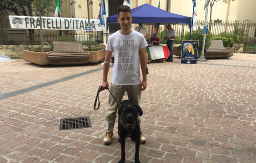 Alex Grassi ha 22 anni, eccolo con la sua Mia. Sotto Selene Paganini