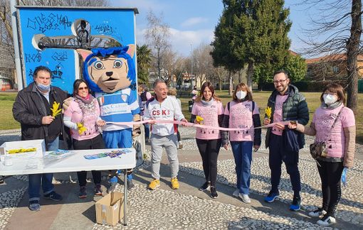 Centro Studi Karate: una camminata rosa con la mascotte della Pro Patria