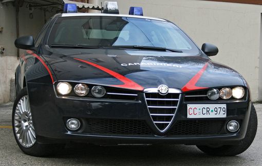Spari e tentato omicidio a Caravate, i carabinieri arrestano due persone