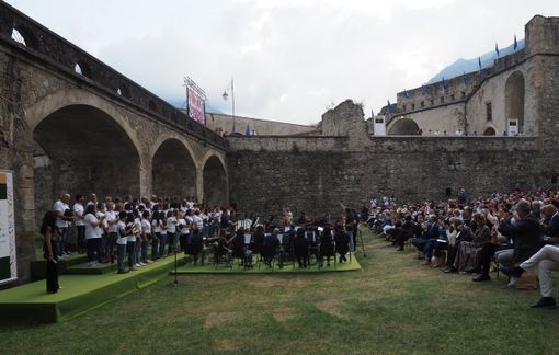 Sulle note dei Carmina Burana Confartigianato Imprese Cuneo ha presentato il volume dedicato alle "Passeggiate gourmet"