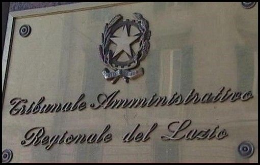 Il Tar rinvia a lunedì la decisione sulla zona rossa in Lombardia. La Regione: «Attendiamo» Il Tar rinvia a lunedì la decisione sulla zona rossa in Lombardia. La Regione: «Attendiamo»