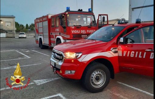 Venegono Superiore, in fiamme un macchinario di una ditta di via Ugo Foscolo Venegono Superiore, in fiamme un macchinario di una ditta di via Ugo Foscolo