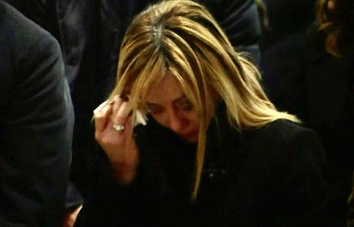 Giorgia Meloni: «Nessuno faceva gioco di squadra come Maroni». Salvini: «Anche il sole lo saluta». Giorgetti ricorda Bobo in silenzio