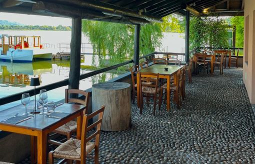 Si torna sull'Isolino Virginia, riapre il bar ristorante: pranzi, cene e aree relax Si torna sull'Isolino Virginia, riapre il bar ristorante: pranzi, cene e aree relax
