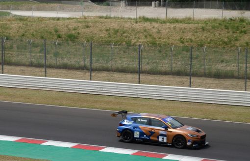 A Misano Adriatico una brusca frenata per la Scuderia di Vergiate. «Ma il campionato è ancora lungo, possiamo recuperare»