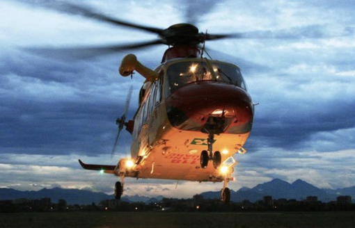 Cittiglio: scontro tra un'auto e una moto, in volo l'elisoccorso. Ferita una ragazza di 22 anni Cittiglio: scontro tra un'auto e una moto, in volo l'elisoccorso. Ferita una ragazza di 22 anni