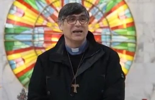 Don Maurizio Patriciello (foto da Facebook)