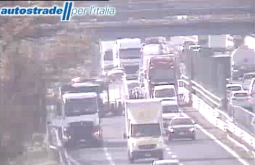 I soccorsi sull'A8 visti dalle webcam di Autostrade per l'Italia