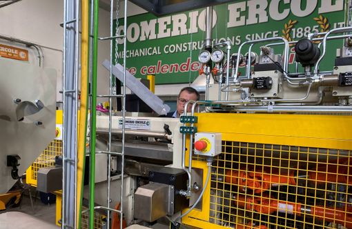 Mascherine e camici sicuri e più confortevoli grazie al brevetto della "Comerio Ercole" di Busto