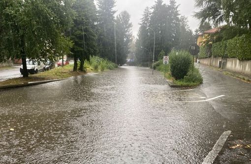Busto, dopo il maltempo disagi e proteste. Il sindaco: «Bombe d’acqua fortissime» Busto, dopo il maltempo disagi e proteste. Il sindaco: «Bombe d’acqua fortissime»