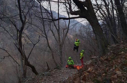 Scivola durante un'escursione: 31enne della provincia di Varese portata in ospedale dall'elisoccorso Scivola durante un'escursione: 31enne della provincia di Varese portata in ospedale dall'elisoccorso