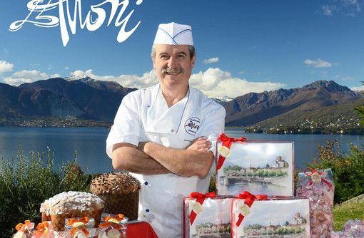 Una lunga scia di cordoglio e affetto che non si ferma nel Varesotto per l'addio al maestro pasticciere Renato Zanoni Una lunga scia di cordoglio e affetto che non si ferma nel Varesotto per l'addio al maestro pasticciere Renato Zanoni