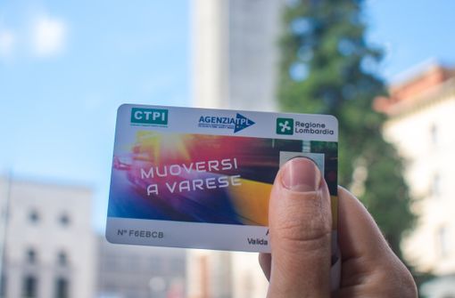 Autolinee Varesine: già disponibili a prezzi invariati i nuovi abbonamenti scolastici