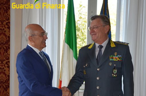 Il comandante regionale della Guardia di Finanza in visita alle Fiamme Gialle di Varese