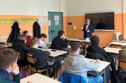 Il mercato del lavoro spiegato ai ragazzi: consulenti del lavoro in cattedra all’Itet Daverio