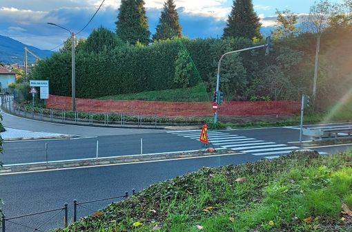 Al via i lavori all'impianto semaforico di Malgesso sulla superstrada Besozzo-Vergiate per la realizzazione della rotatoria Al via i lavori all'impianto semaforico di Malgesso sulla superstrada Besozzo-Vergiate per la realizzazione della rotatoria