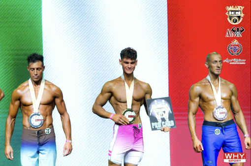 Stefan Emanuel Ilie (al centro) Stefan Emanuel Ilie (al centro)