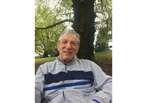 Malore per Umberto Bossi: il Senatur è ricoverato all'ospedale di Circolo