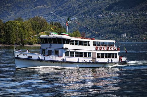 Porto Valtravaglia, torna da oggi il servizio di trasporto con il battello Porto Valtravaglia, torna da oggi il servizio di trasporto con il battello