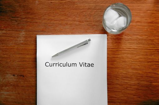 L'ANGOLO DEL CONSUMATORE. Occhio alla nuova truffa del finto curriculum. Come difendersi