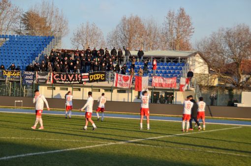Curva e Passione Biancorossa sosterranno anche domani i giocatori (foto Ezio Macchi) Curva e Passione Biancorossa sosterranno anche domani i giocatori (foto Ezio Macchi)