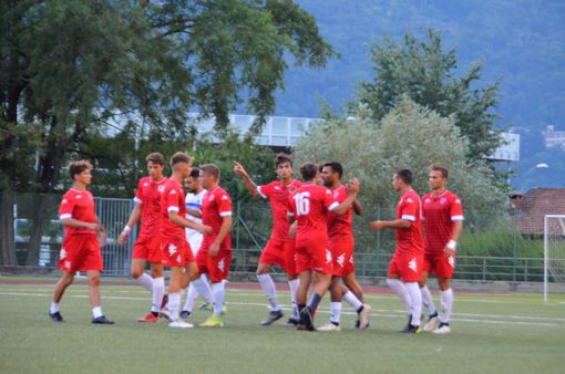 Il Città di Varese nell'impegno di mercoledì contro il Locarno (foto di Ezio Macchi)