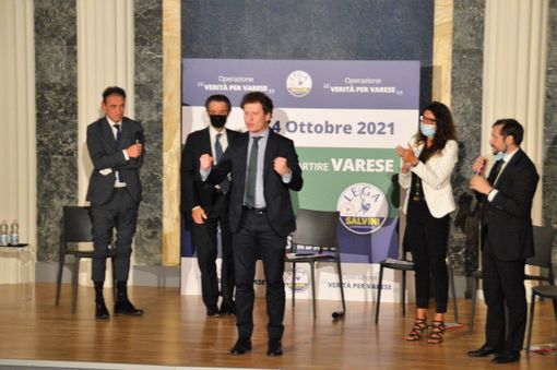 FOTO E VIDEO. Tutti i volti della Lega al Santuccio e il discorso di Bianchi: «Sono una persona normale che si emoziona e a volte ha timore. Ma insieme a voi arriveremo al 4 ottobre con il sorriso»