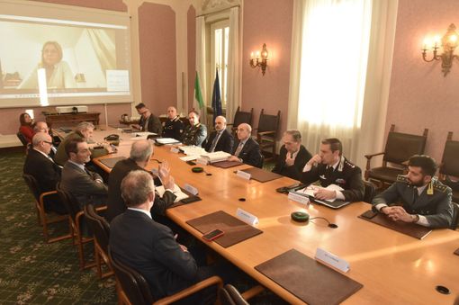 Un presidio fisso di polizia in stazione a Saronno, summit in Prefettura Un presidio fisso di polizia in stazione a Saronno, summit in Prefettura