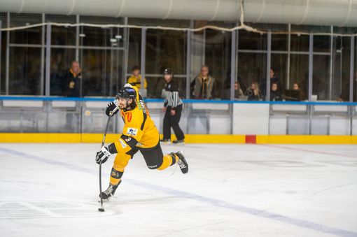 Prima vittoria del Varese: ridotte a 2 le giornate di squalifica a Schina