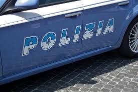 Hashish a un diciottenne: pusher denunciato dalla polizia Hashish a un diciottenne: pusher denunciato dalla polizia