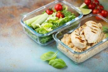 Carni bianche, l'indagine: "4 italiani su 10 ne consumano più di 10 anni fa" Carni bianche, l'indagine: "4 italiani su 10 ne consumano più di 10 anni fa"